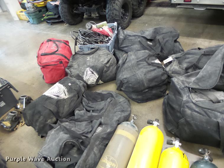 image for item DT9916 Scuba diving equipment