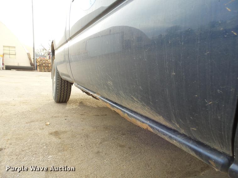 image for item DX9033 2000 Chevrolet Silverado 1500 pickup truck