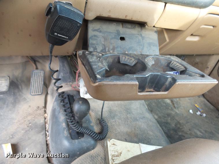 image for item DX9033 2000 Chevrolet Silverado 1500 pickup truck