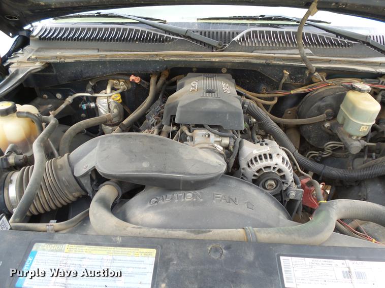 image for item DX9033 2000 Chevrolet Silverado 1500 pickup truck