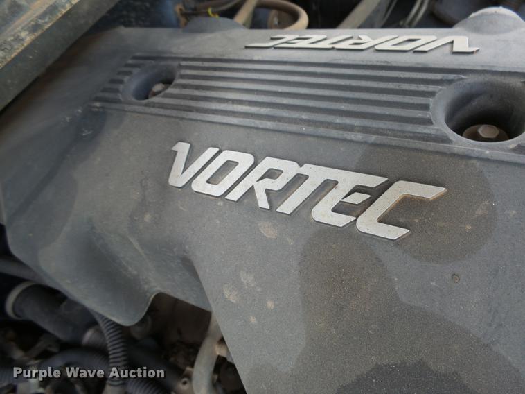 image for item DX9033 2000 Chevrolet Silverado 1500 pickup truck