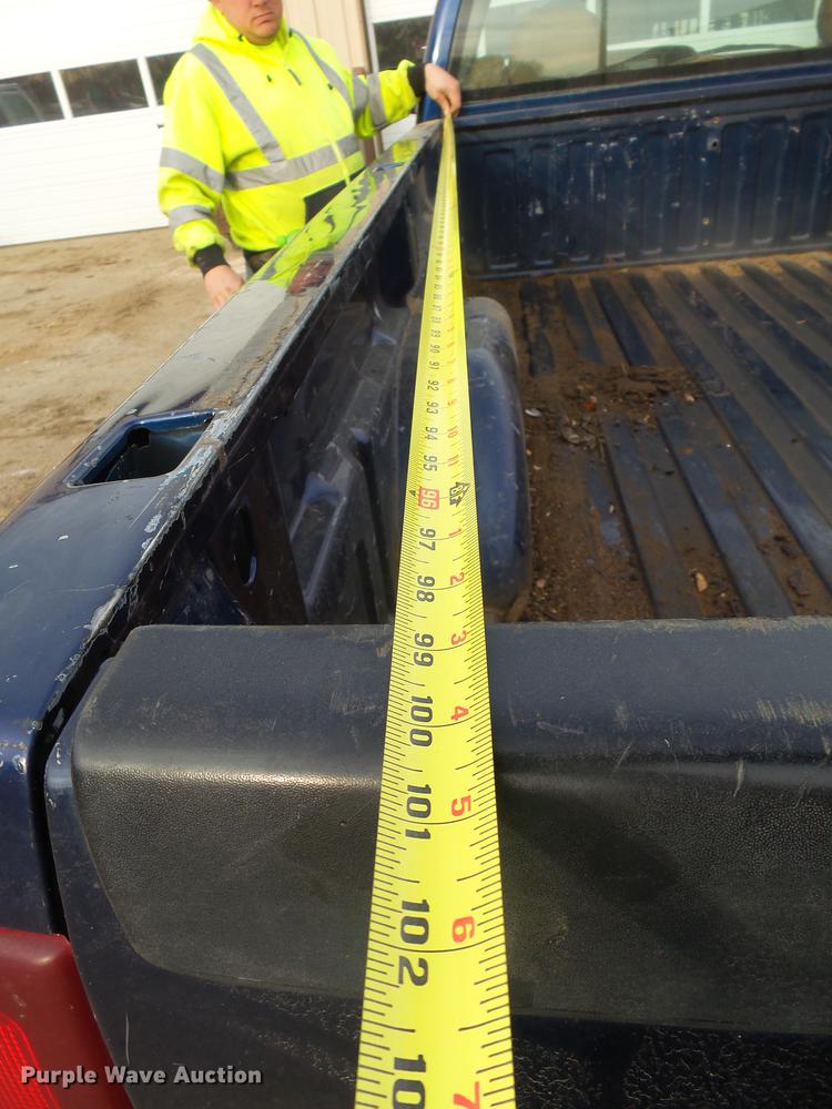 image for item DX9033 2000 Chevrolet Silverado 1500 pickup truck