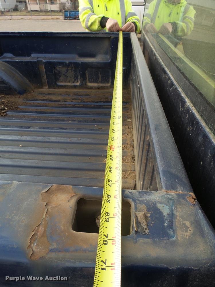 image for item DX9033 2000 Chevrolet Silverado 1500 pickup truck