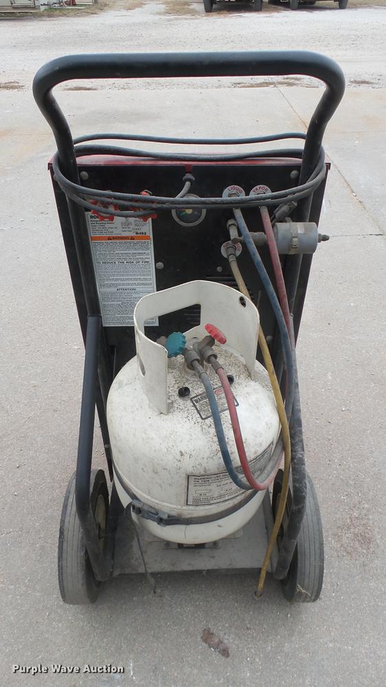 image for item DX9837 Robinair refrigerant recovery system