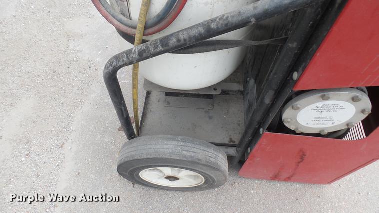 image for item DX9837 Robinair refrigerant recovery system