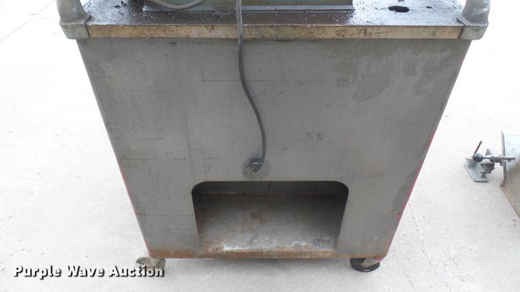 image for item DX9838 Sioux 624 valve face grinder