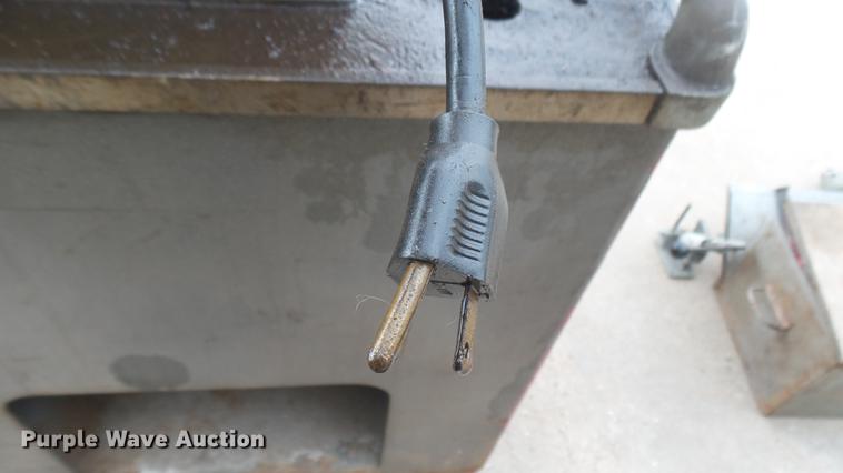 image for item DX9838 Sioux 624 valve face grinder