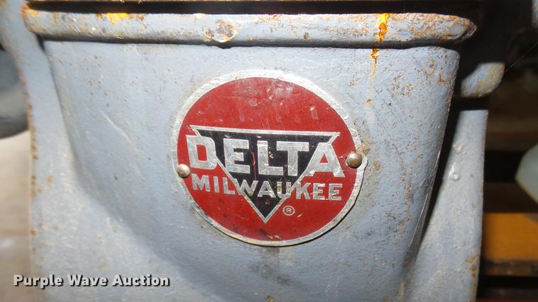 image for item DX9843 Delta Milwaukee wood lathe