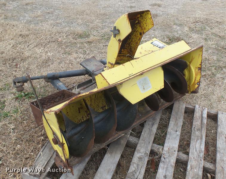 image for item DX9849 John Deere snow blower