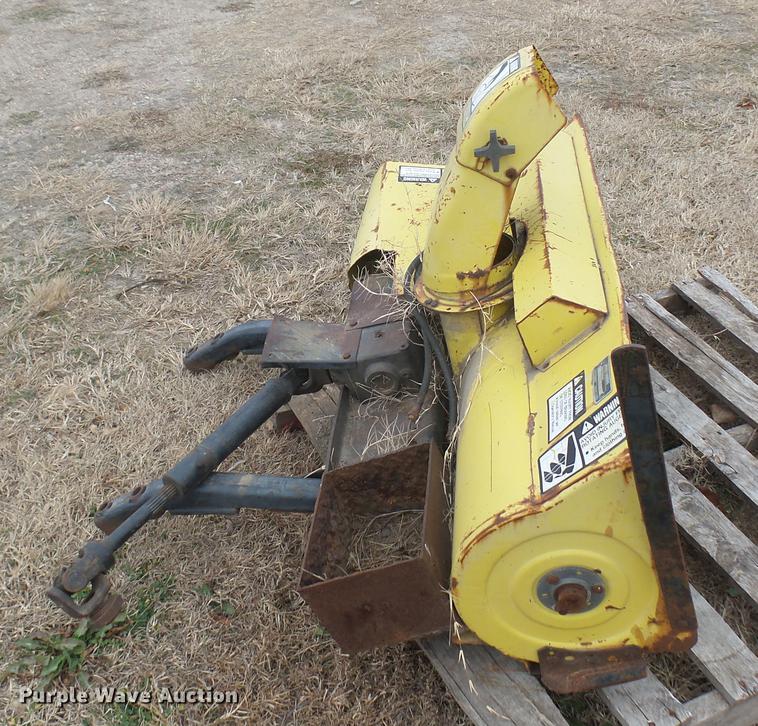 image for item DX9849 John Deere snow blower