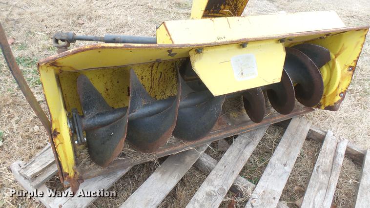 image for item DX9849 John Deere snow blower