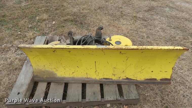 image for item DX9850 John Deere snow blade