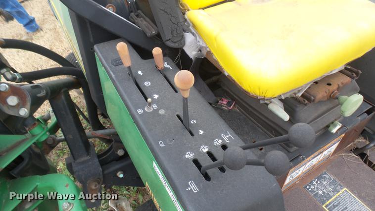 image for item DX9851 John Deere 1600 lawn mower