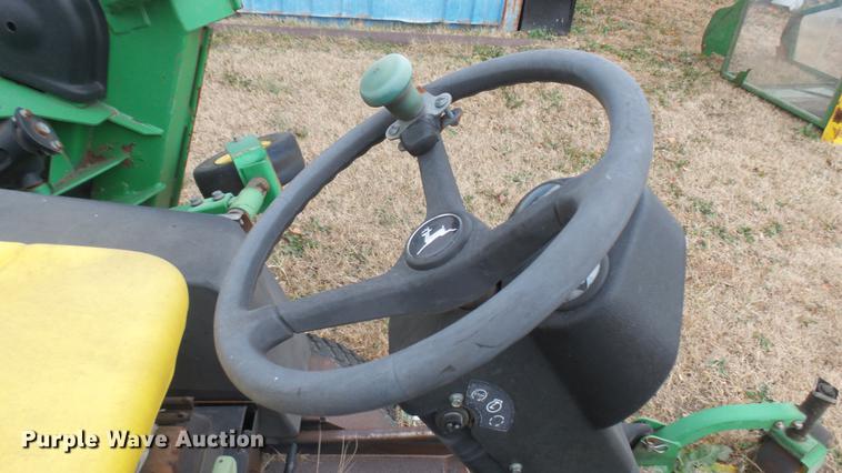 image for item DX9851 John Deere 1600 lawn mower