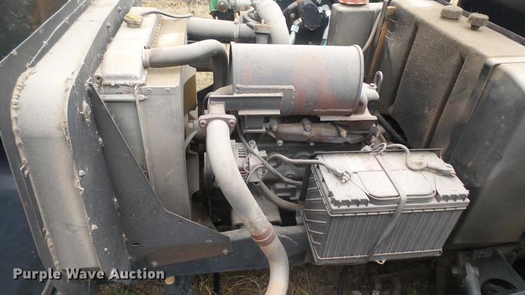 image for item DX9851 John Deere 1600 lawn mower