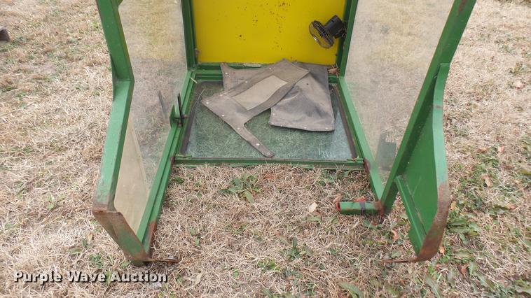 image for item DX9853 Lawn mower cab