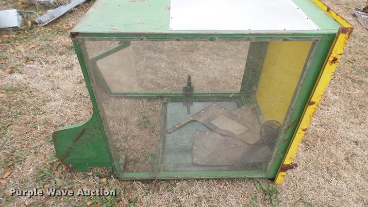 image for item DX9853 Lawn mower cab