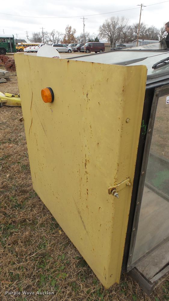 image for item DX9854 Lawn mower cab