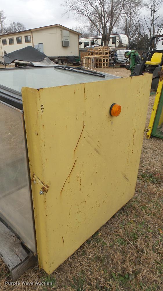 image for item DX9854 Lawn mower cab