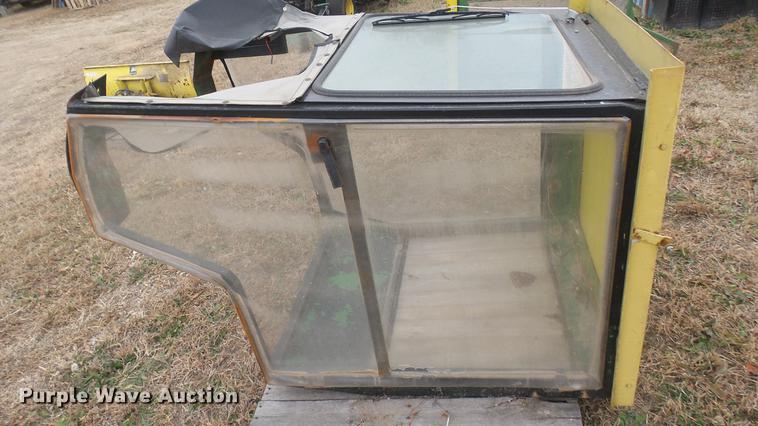 image for item DX9854 Lawn mower cab
