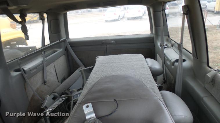 image for item DX9859 2000 Chevrolet Astro van