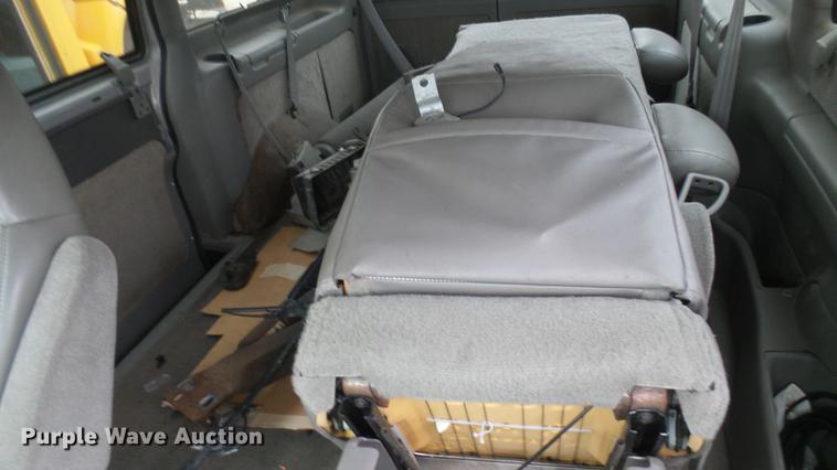 image for item DX9859 2000 Chevrolet Astro van