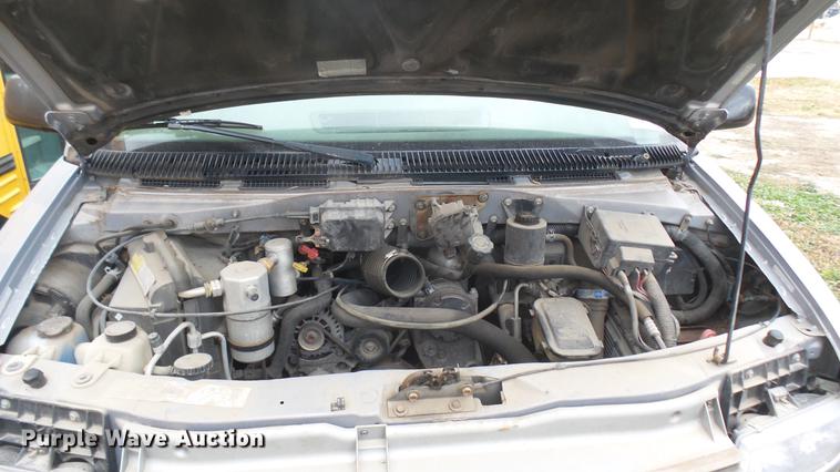 image for item DX9859 2000 Chevrolet Astro van