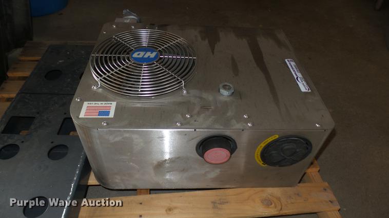 image for item DX9860 Pargaon Hydraflo stainless steel hydraulic fluid tank