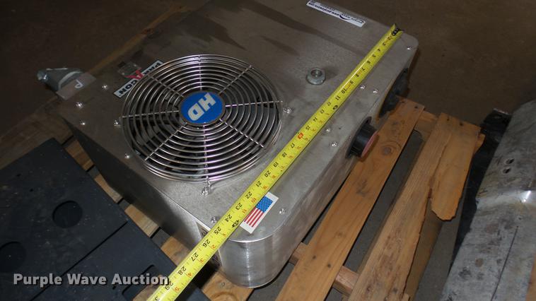 image for item DX9860 Pargaon Hydraflo stainless steel hydraulic fluid tank