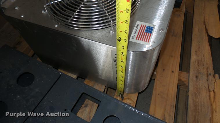 image for item DX9860 Pargaon Hydraflo stainless steel hydraulic fluid tank