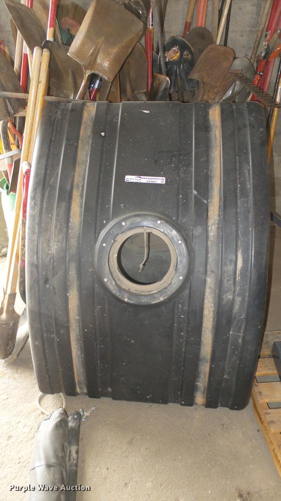 image for item DX9861 Poly tank