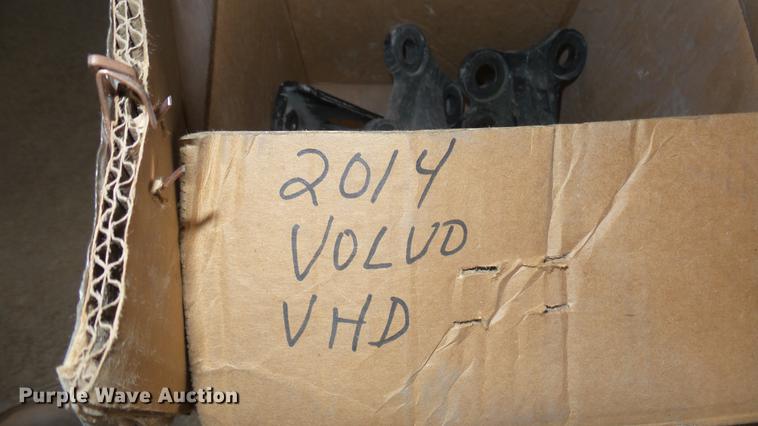 image for item DX9862 Stainless steel bumper