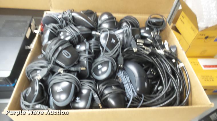 image for item DX9878 (60) Cybertron CPUs