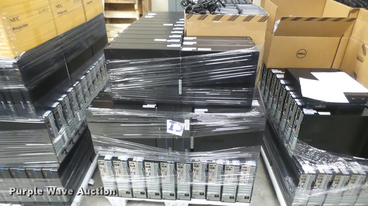 image for item DX9879 (74) Cybertron CPUs