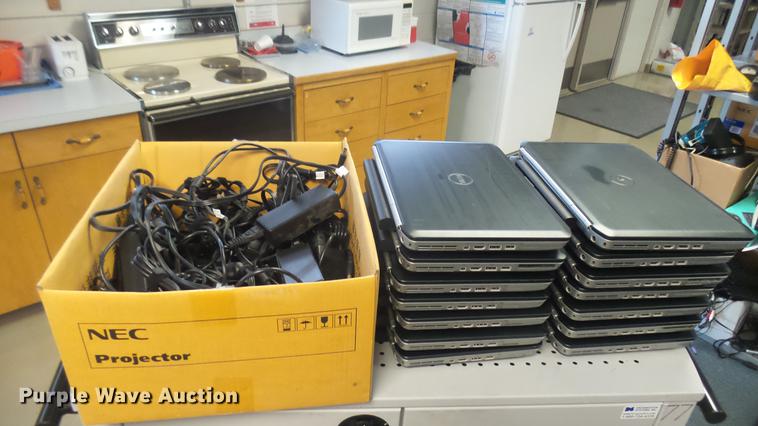 image for item DX9888 (14) Dell Latitude E5420 laptops