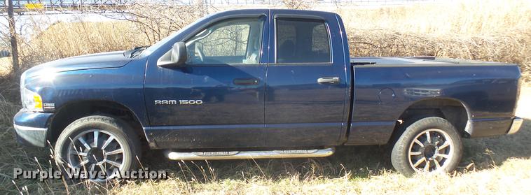 image for item DX9944 2003 Dodge Ram 1500 Quad Cab pickup truck
