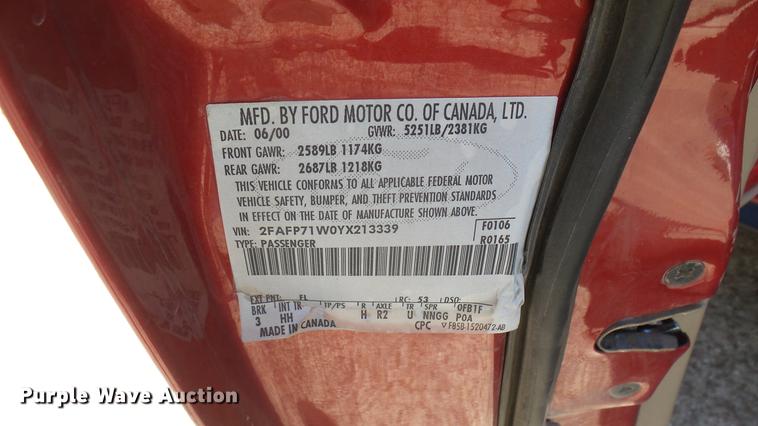 image for item DX9949 2000 Ford Crown Victoria Police Interceptor