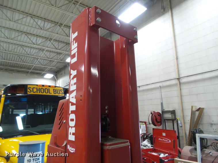 image for item DZ9124 Rotary MACH418 lift system