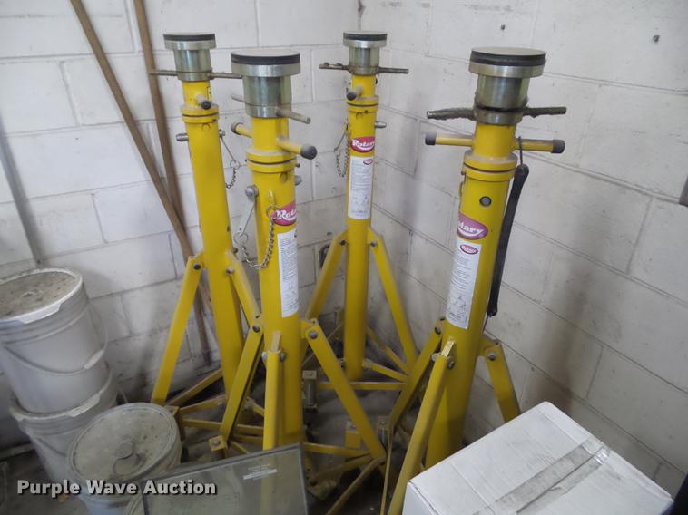 image for item DZ9124 Rotary MACH418 lift system