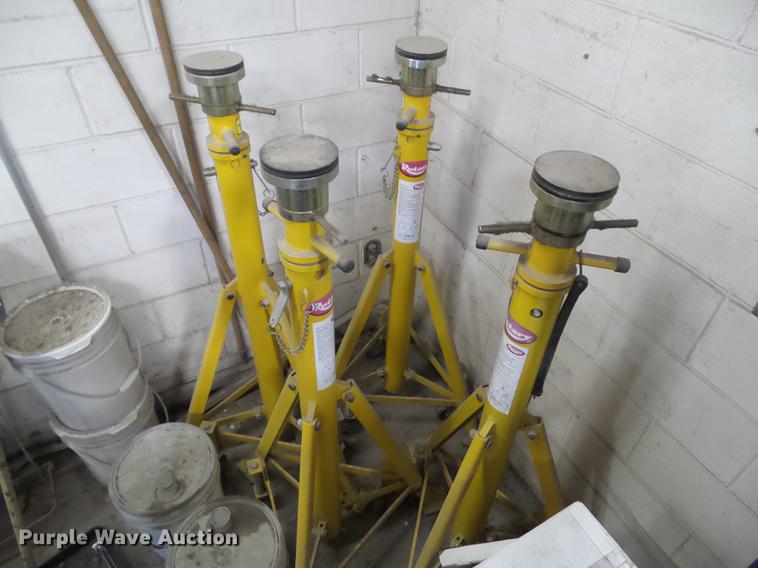 image for item DZ9124 Rotary MACH418 lift system