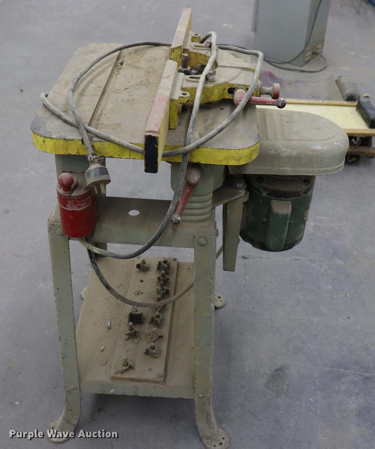 image for item EC9260 Delta Homecraft router table