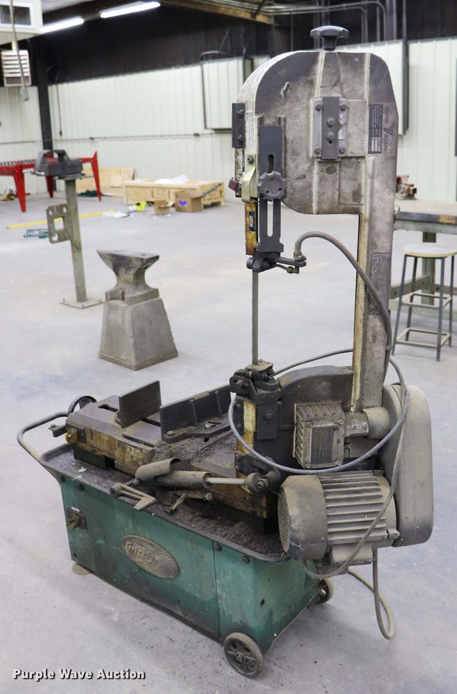 image for item EC9262 Grizzly bandsaw
