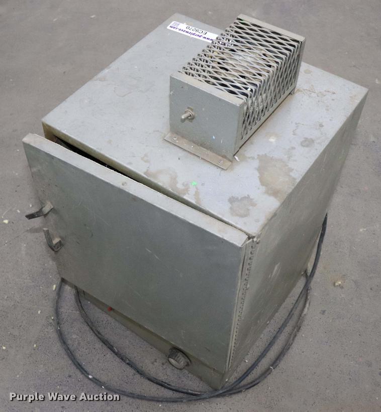 image for item EC9270 Plastic mold oven