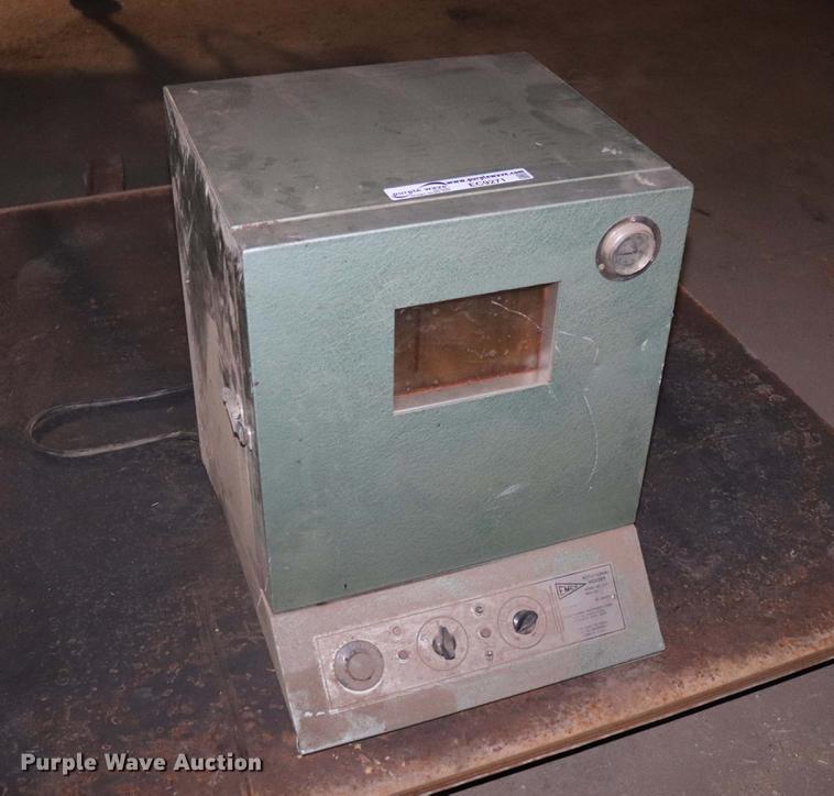 image for item EC9271 Emco 654 rotational molder