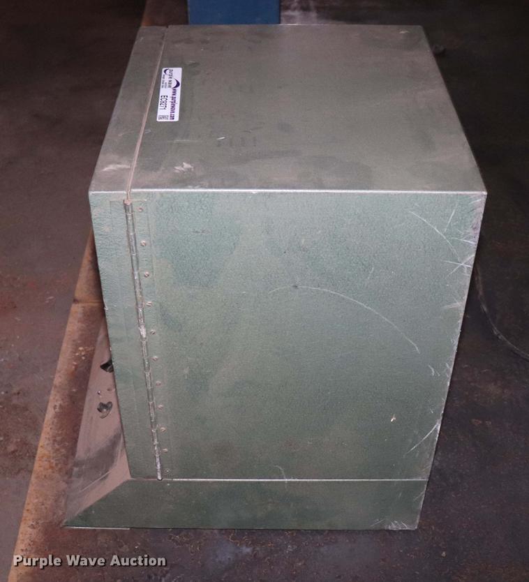 image for item EC9271 Emco 654 rotational molder