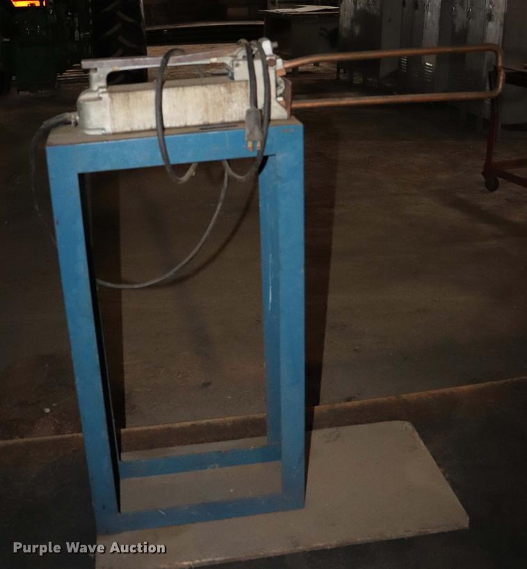 image for item EC9272 Miller spot welder