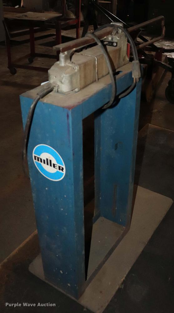 image for item EC9272 Miller spot welder