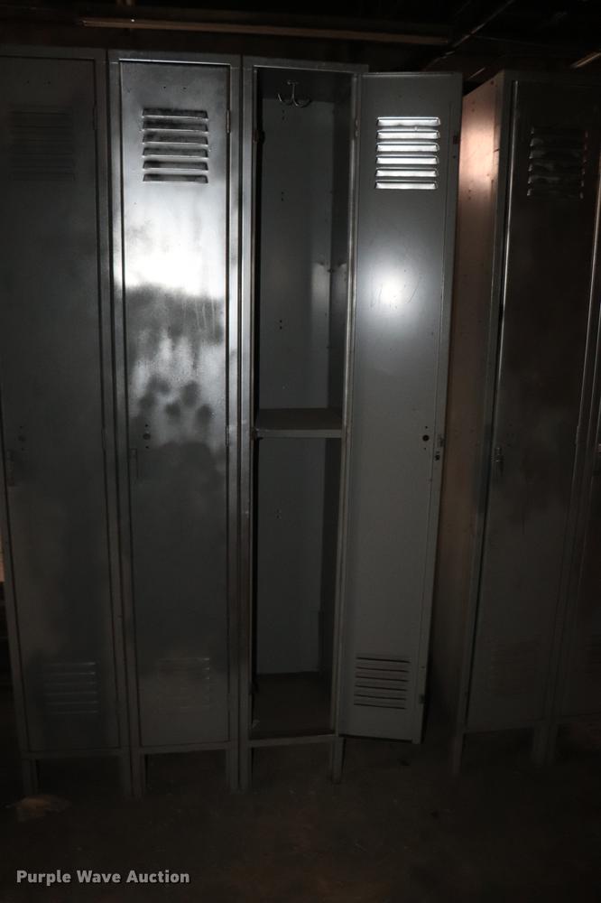 image for item EC9273 (3) sets of lockers