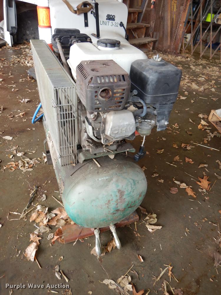 image for item EC9851 2001 Speedaire air compressor