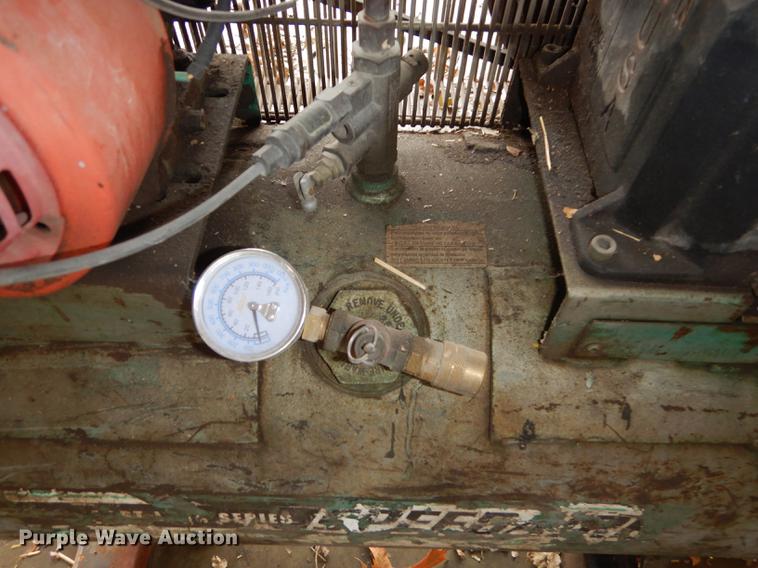 image for item EC9851 2001 Speedaire air compressor